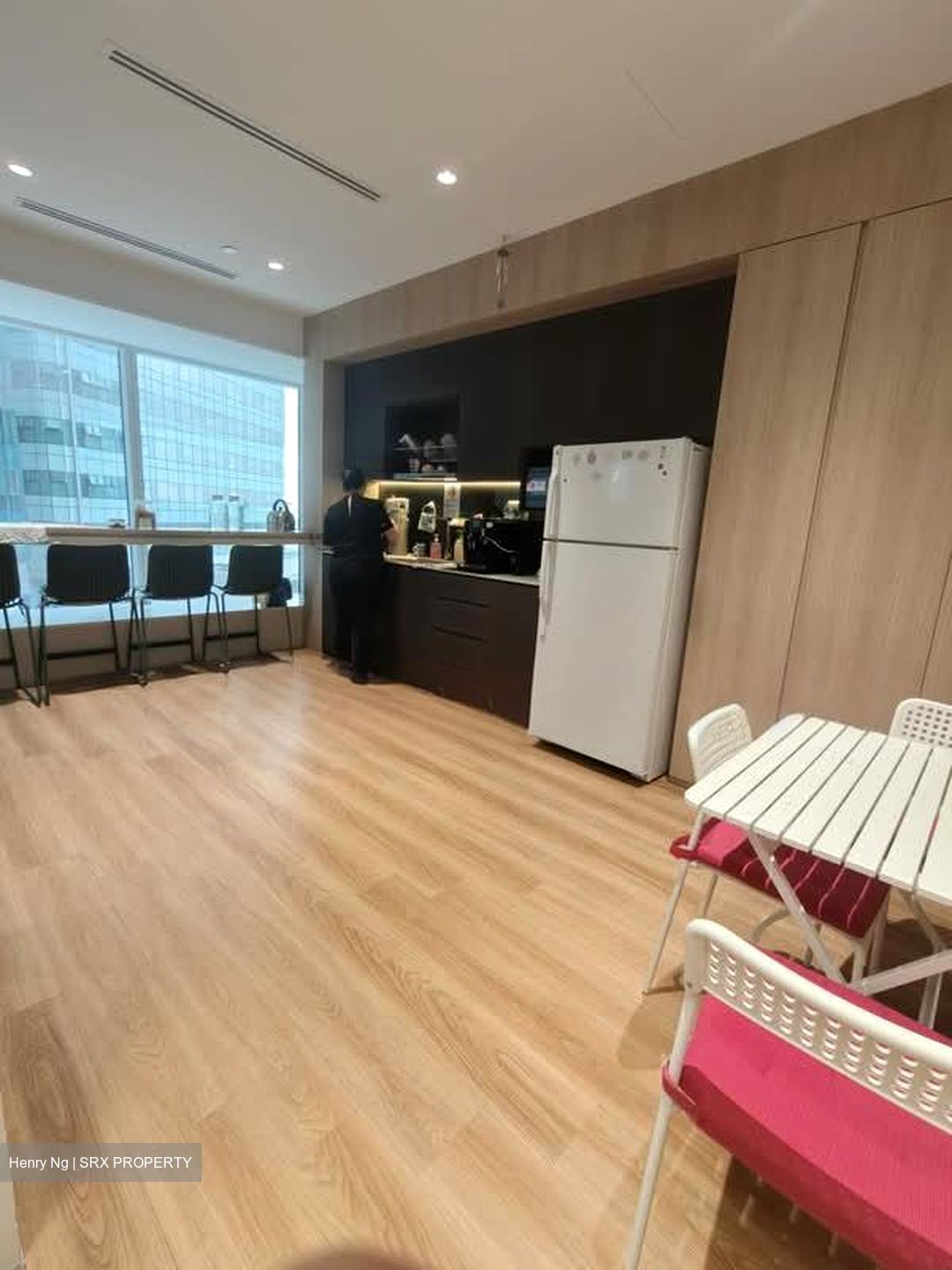 Singapore Land Tower (D1), Office #601343381